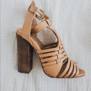 Steve Madden Tan Heels
